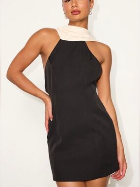 Lulus Sandri Black and Cream Backless Bodycon Mini Dress size SMALL NWT